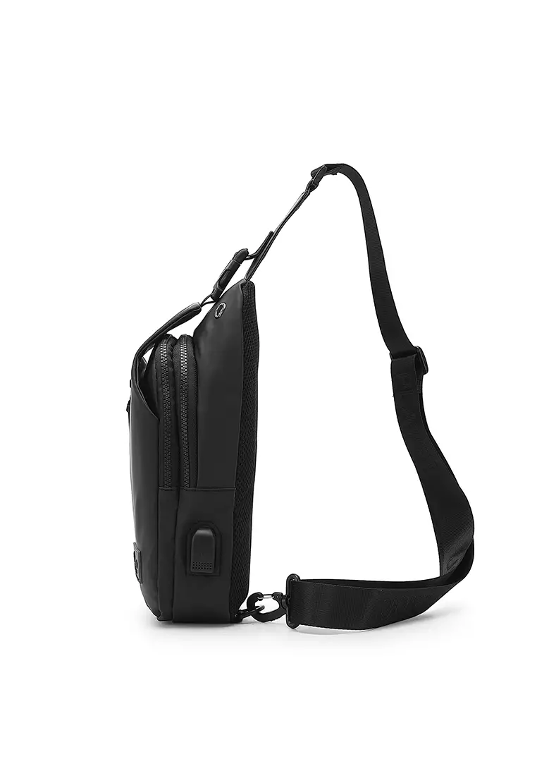 Men's Chest Bag / Sling Bag / Crossbody Bag - Black