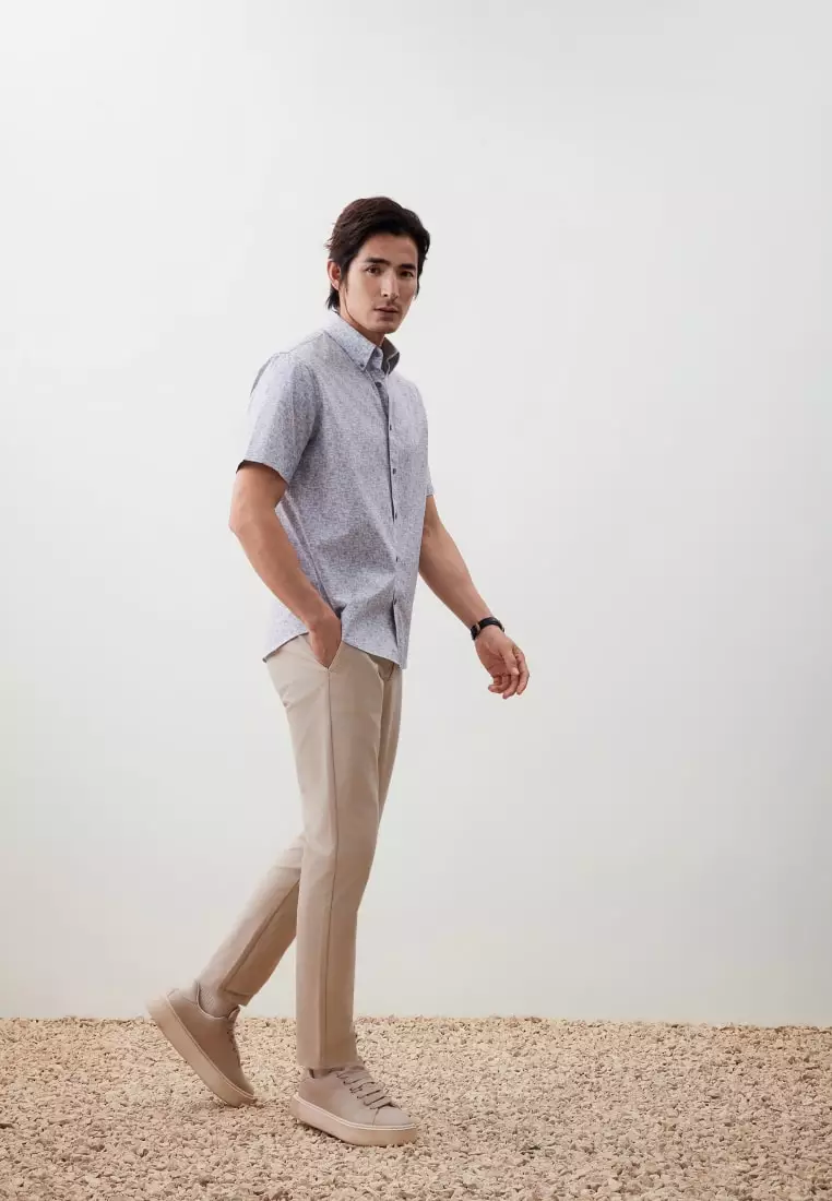 G2000 Wrinkle-Free Horseshoe Digital Print Comfort Fit Twill Short Sleeve Casual Shirt