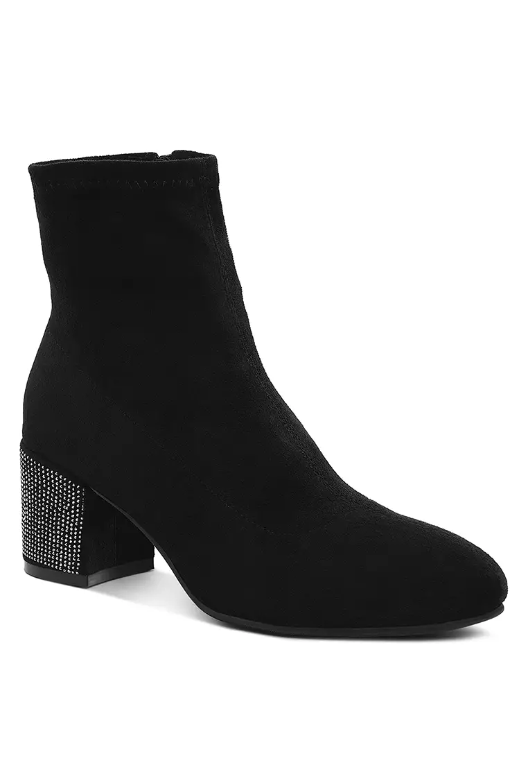 Sepatu bot hak blok berhias berlian imitasi berwarna hitam