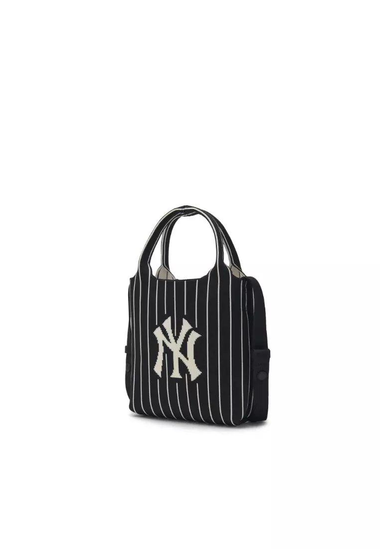 ☆人気☆【MLB】☆Basic big logo knit cross ba.g☆バッグ☆ MLB BASIC BIG LOGO KNIT CROSS BAG NEW YORK YANKEES 2025