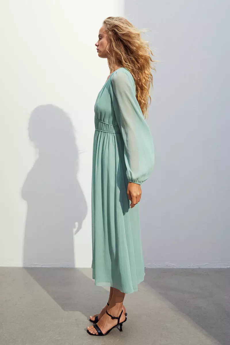 Full sleeve sale chiffon dress