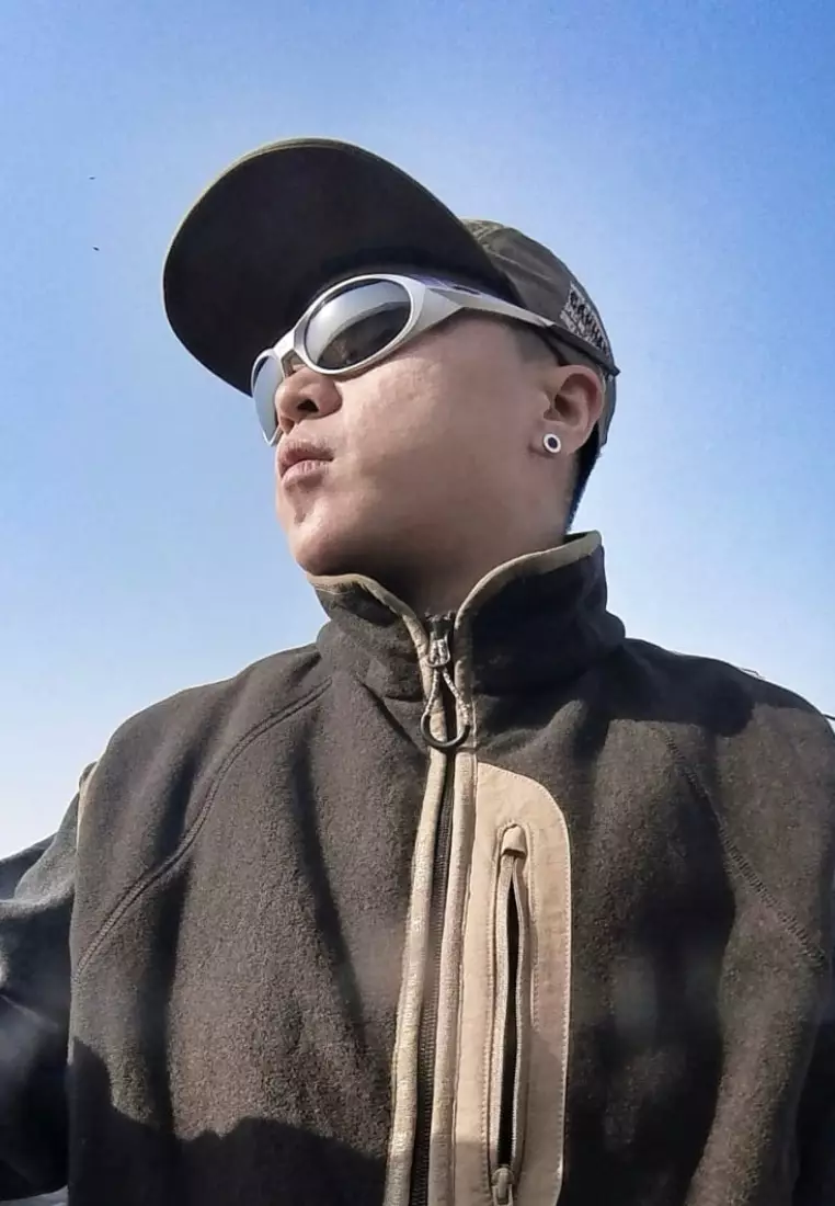 Eye Jacket Redux Silver (OO9438-05)