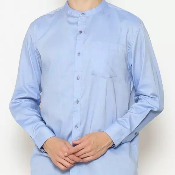 Lawell Baju Koko Pria Lengan Panjang Slim Fit Warna Light Blue – LAQKFLKKQO201QCTNQNM