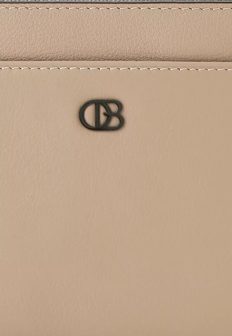 Becca Cardholder