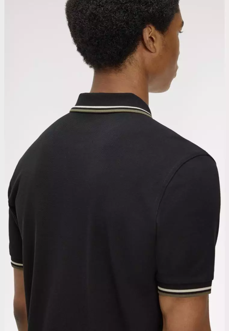 Fred Perry M3600 The Twin Tipped Fred Perry Shirt (Black / Oatmeal / Laurel Wreath Green)