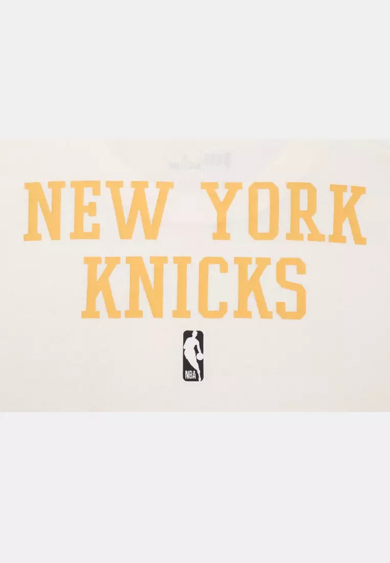 New York Knicks Loose Fit T-Shirt for Men Urban Lines Collection