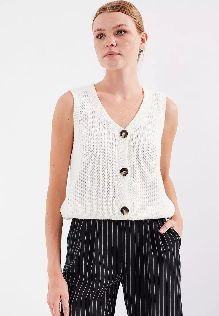Buttoned Short Knitwear Vest Ecru