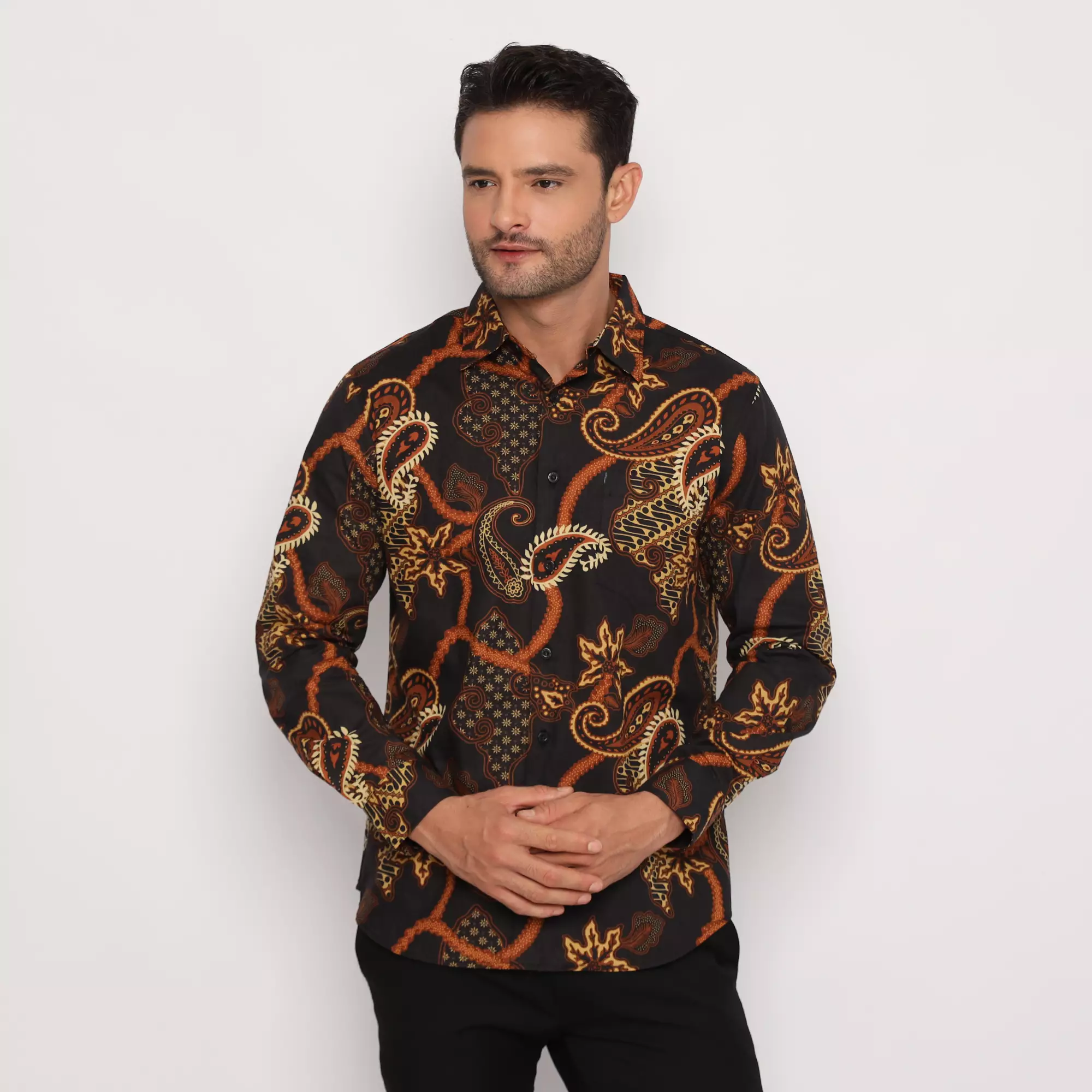 Platini Kemeja Batik Pria Lengan Panjang Katun Coklat 460575