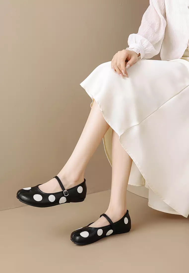 Tabi Polka Dot Mary Jane Shoes WW8293-2