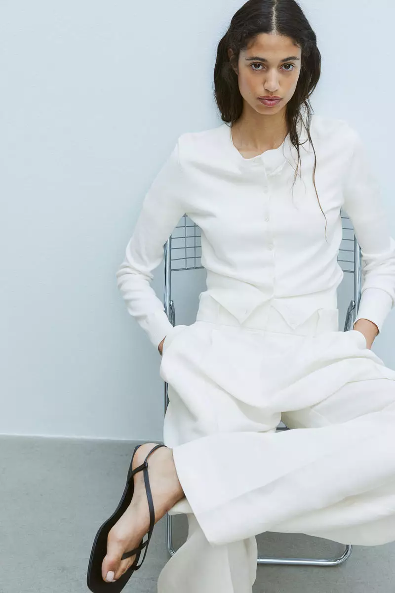 White fine knit cardigan hotsell