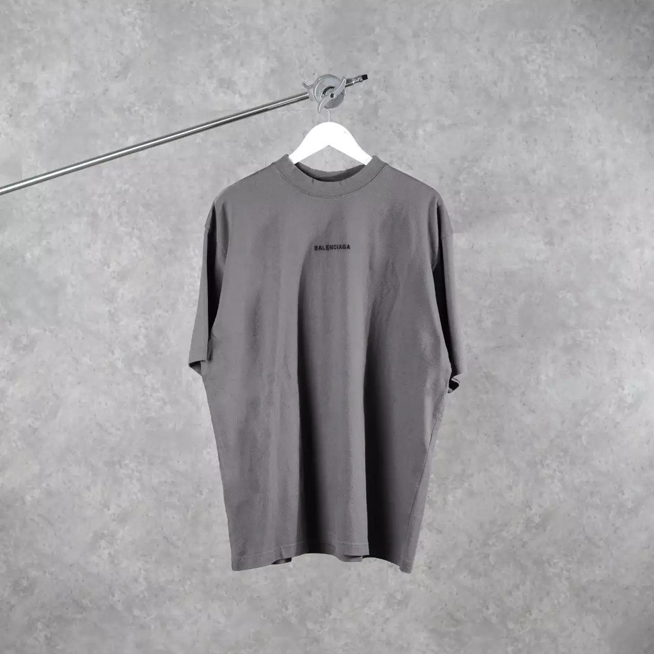 Kaos BALENCIAGA TEXT BACK BLACK SMOKE GREY TSHIRT 100% ORIGINAL