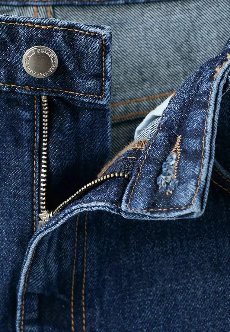 Balloon Jeans With Rolled-Up Hem