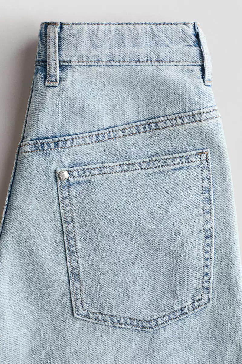 Barrel-leg jeans