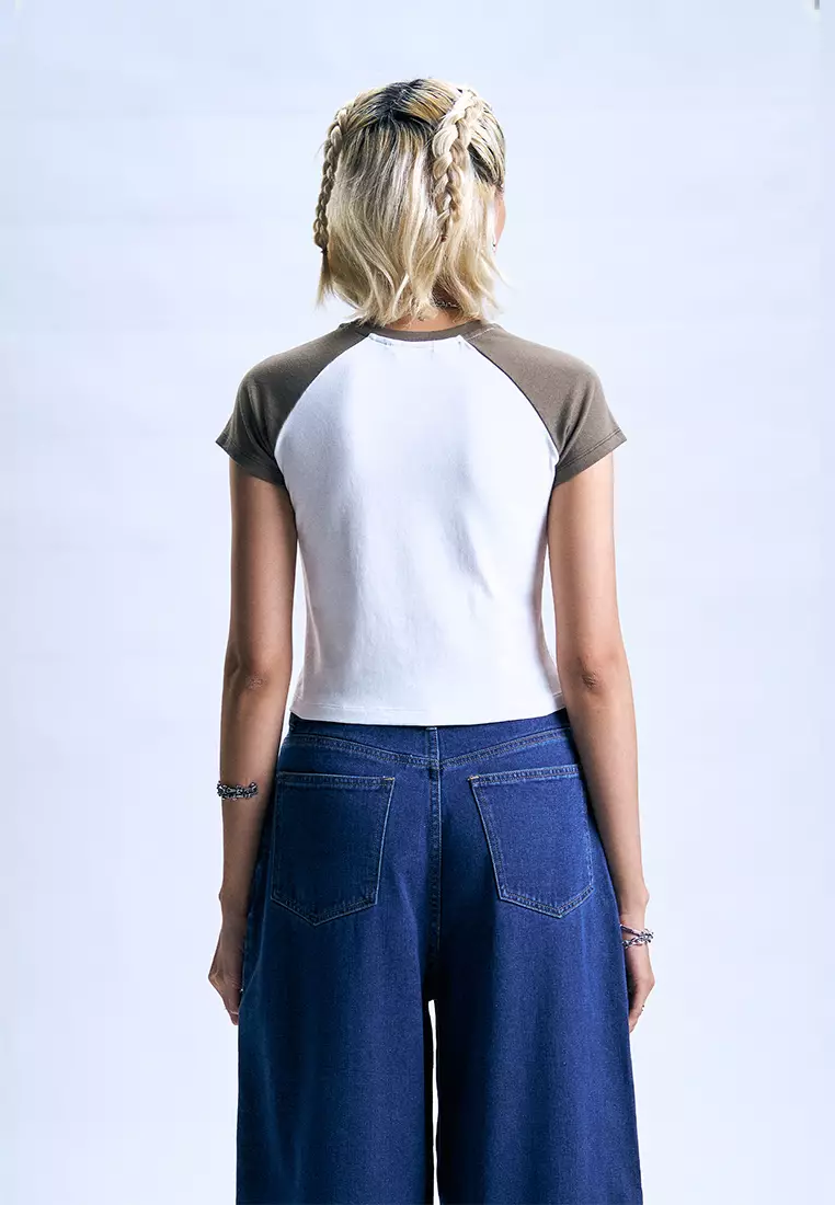 Raglan Graphic Cropped T-Shirt