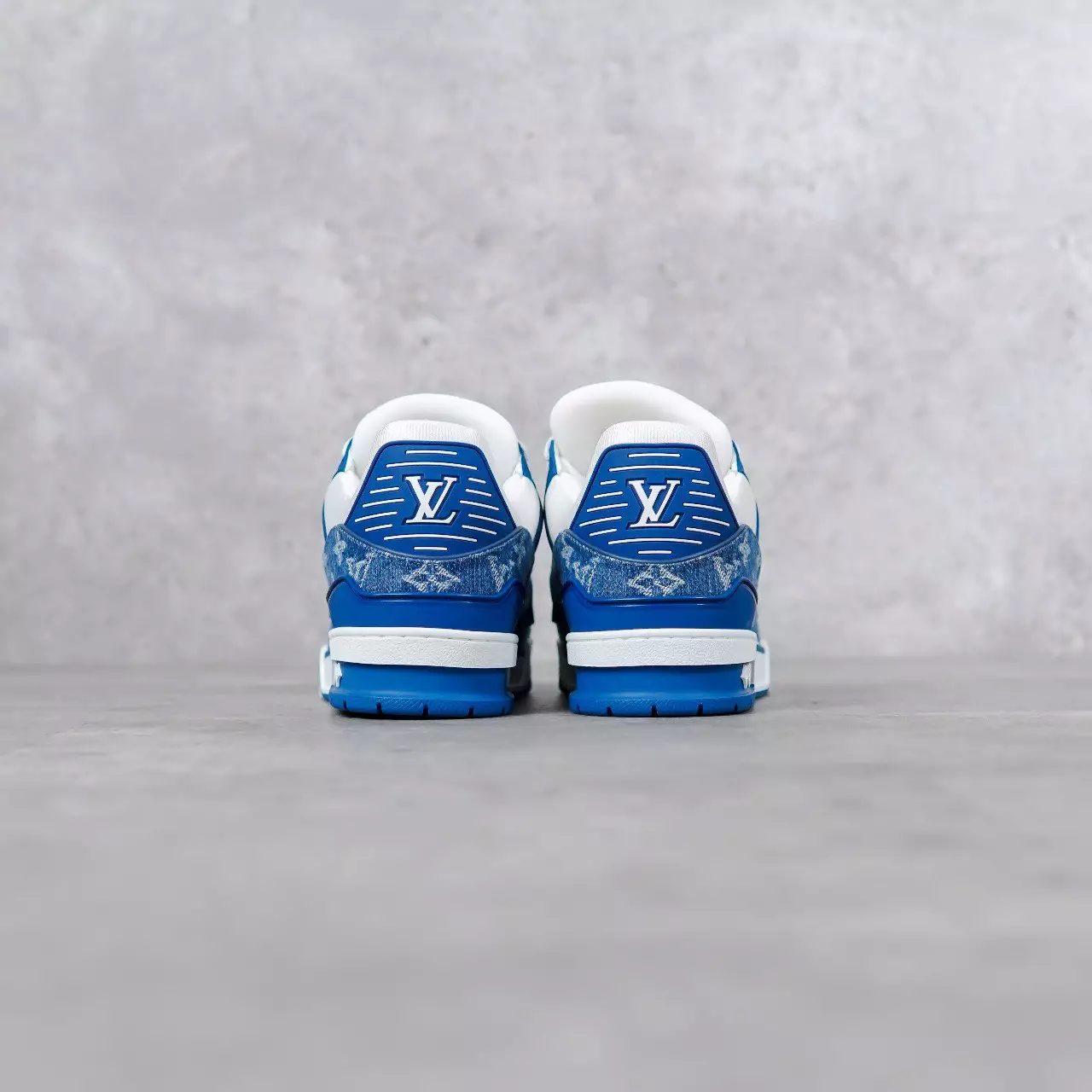 Sepatu LOUIS VUITTON LV TRAINER MONOGRAM BLUE WHITE SNEAKER 100% ORIGINAL