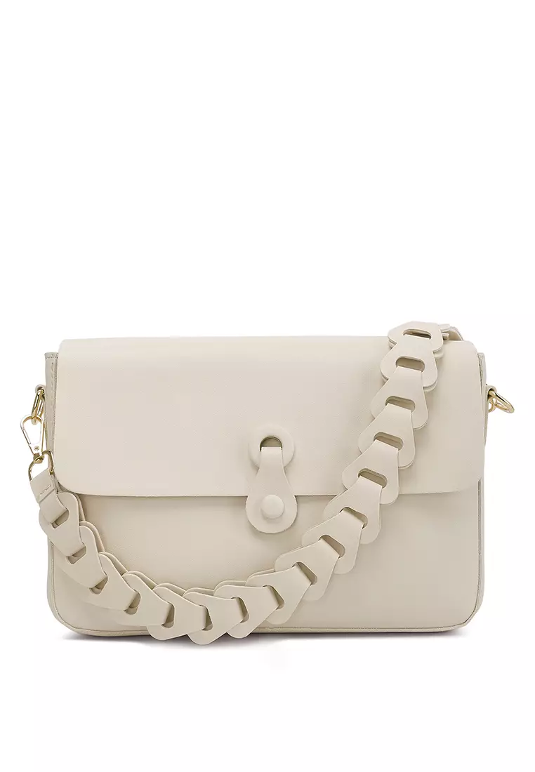 Tas Flap Yang Tidak Biasa Dalam Warna Krem