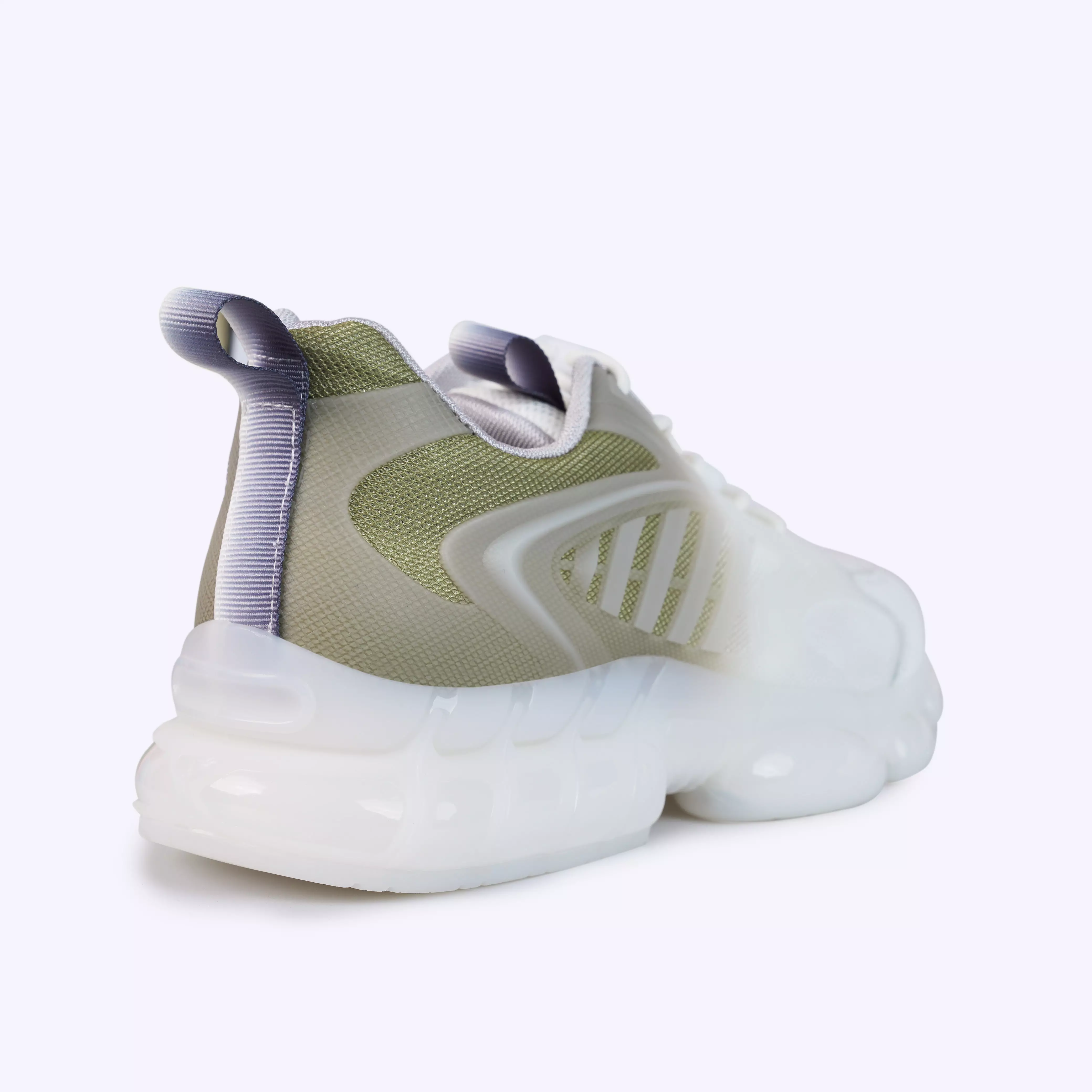 TRACCE JAYCEON WHITE