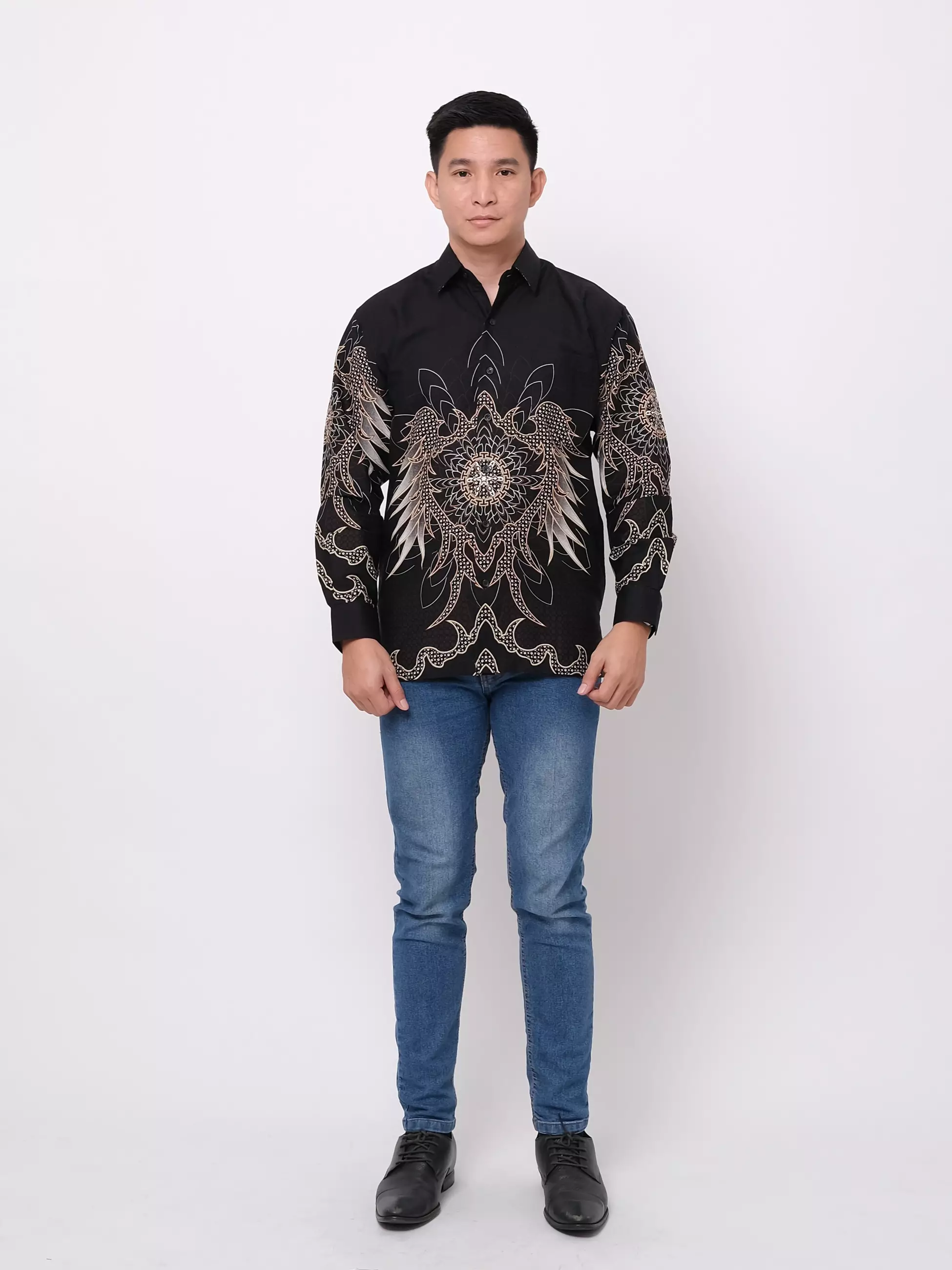 Andre Michel Kemeja Batik Lengan Panjang Hitam 16754