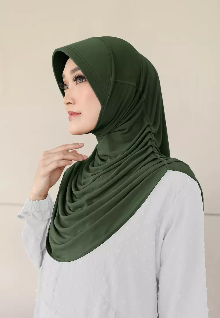 Zelena - Mahika Bergo | Hijab Instan Daily | Bergo Pad Kerut - Forest Green