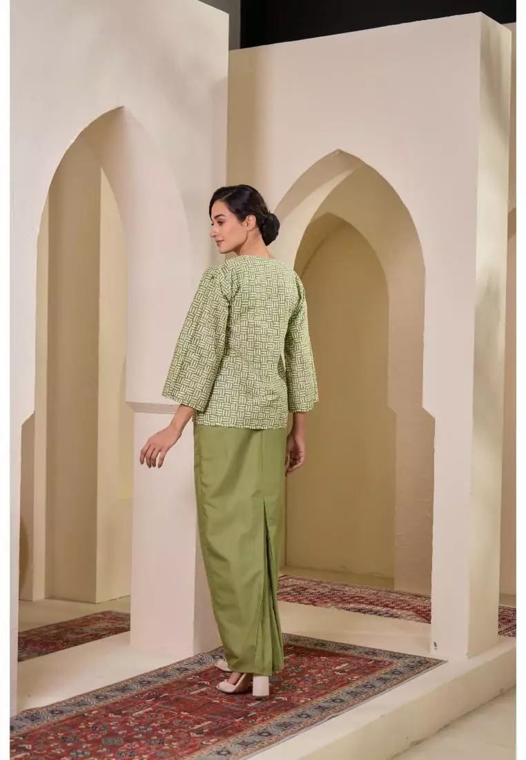 Kurung Kedah Batik Moden