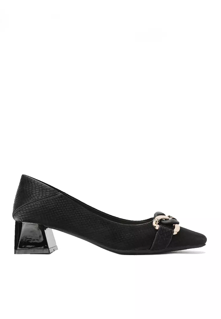 Discount on Twenty Eight Shoes  shoes - SKU: VANSA Snake Pattern Buckle Mid Heels VSW-H33216