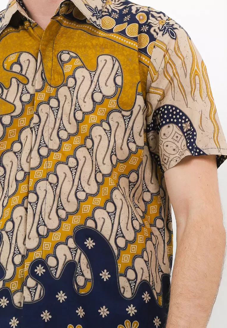 Clara Kemeja Batik Premium Pria Casual Modern Lengan Pendek