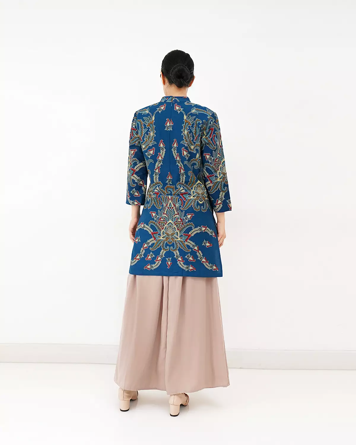 Blouse Panjang Batik Motif sekar pergola