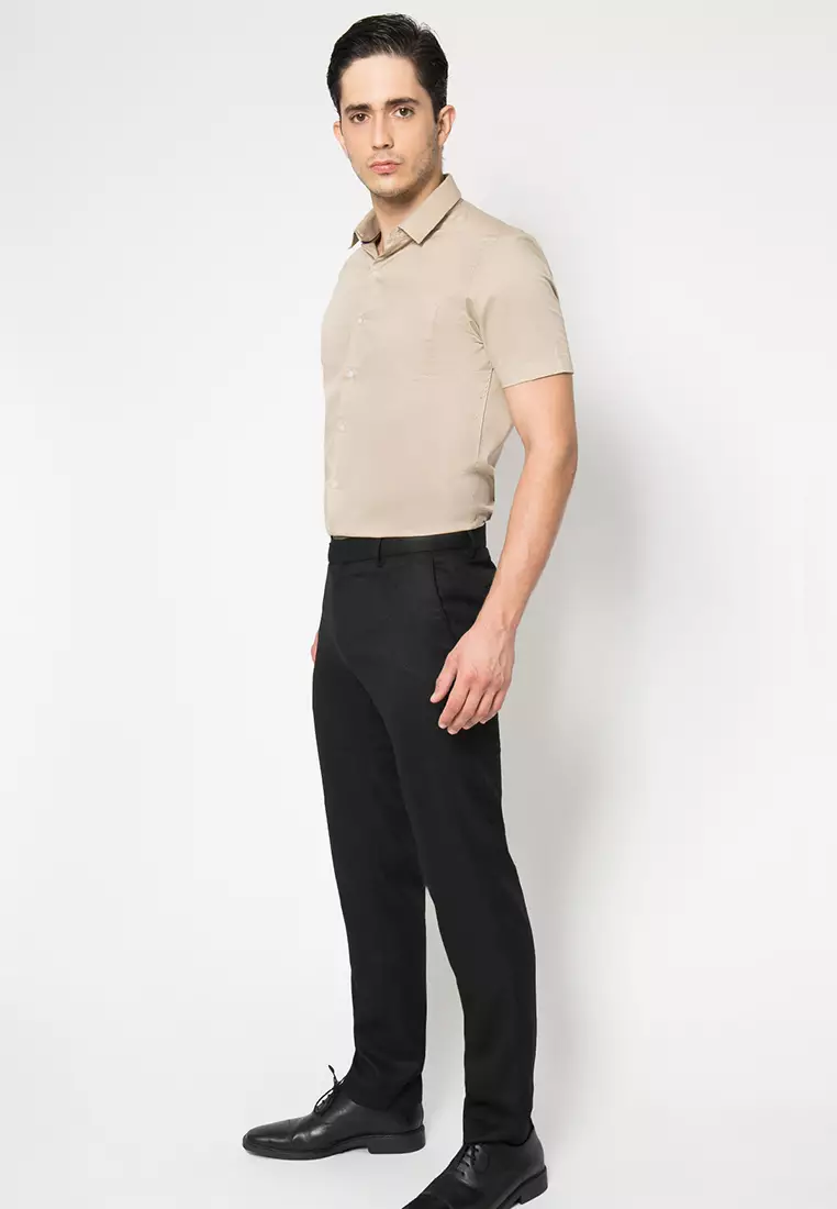 Johnwin - Kemeja Formal - Cream Polos - Slim Fit - FSH.651.K392.878.C S/S