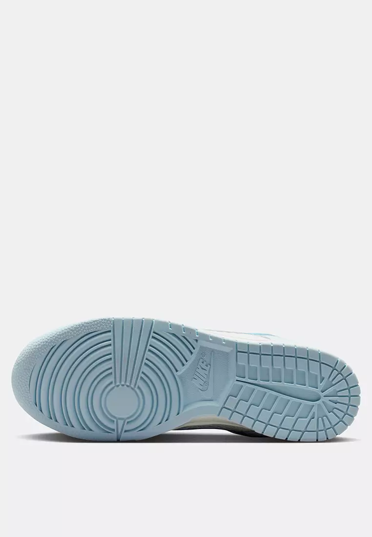 Dunk Low SE Women's Shoes