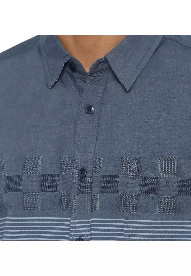 POLICE Kemeja Border Printing Regular Fit Pria