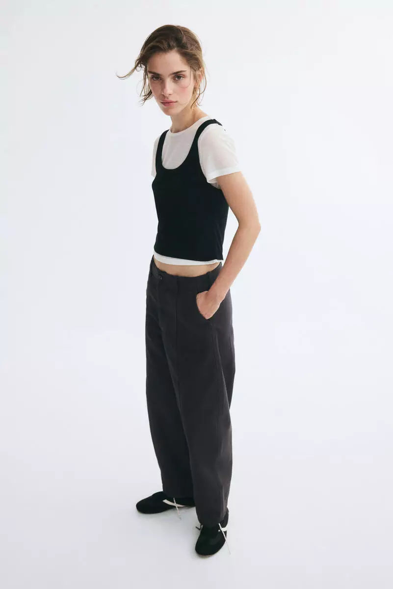 Barrel cargo trousers