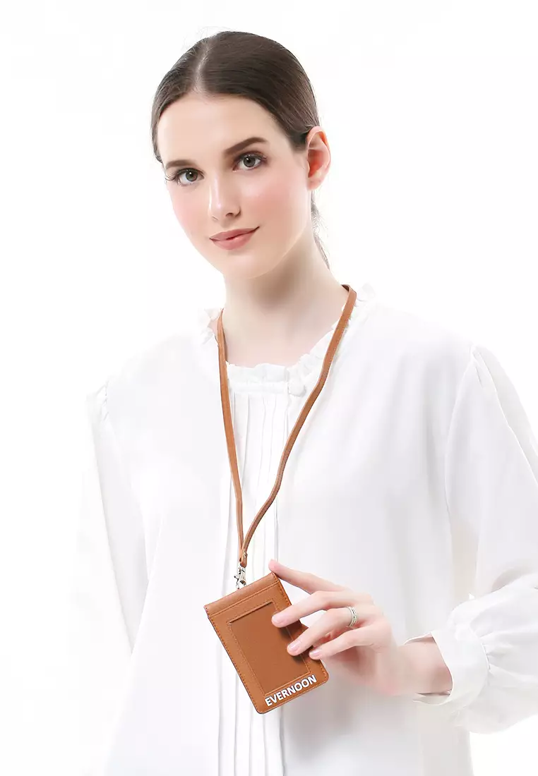 Azka Card Holder Two Side Bentuk Simple dan Minimalis - Coklat Muda