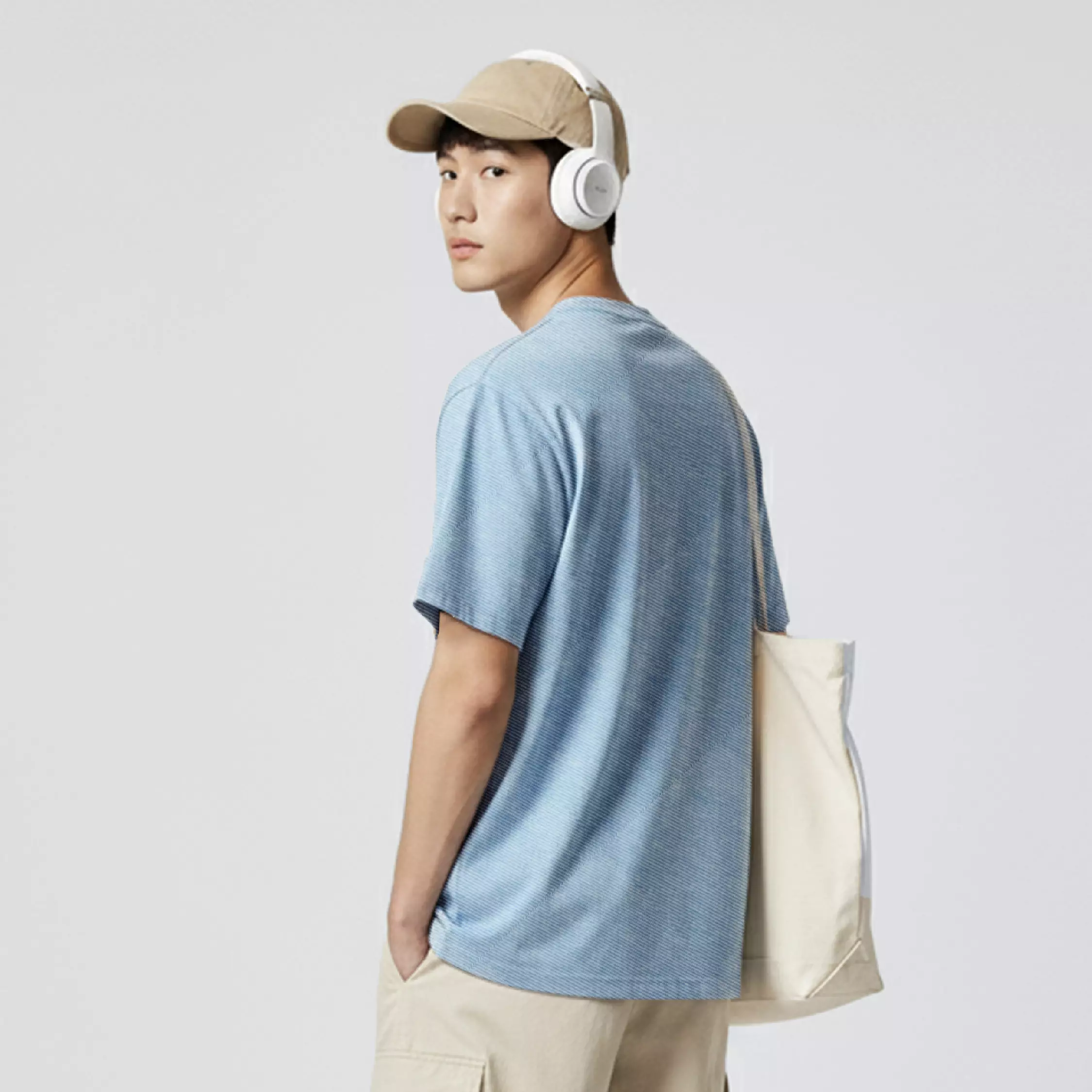 KALE ARTHUR REGULER BLUE T-shirt Reguler Cotton Viscose Asian Fit Warna