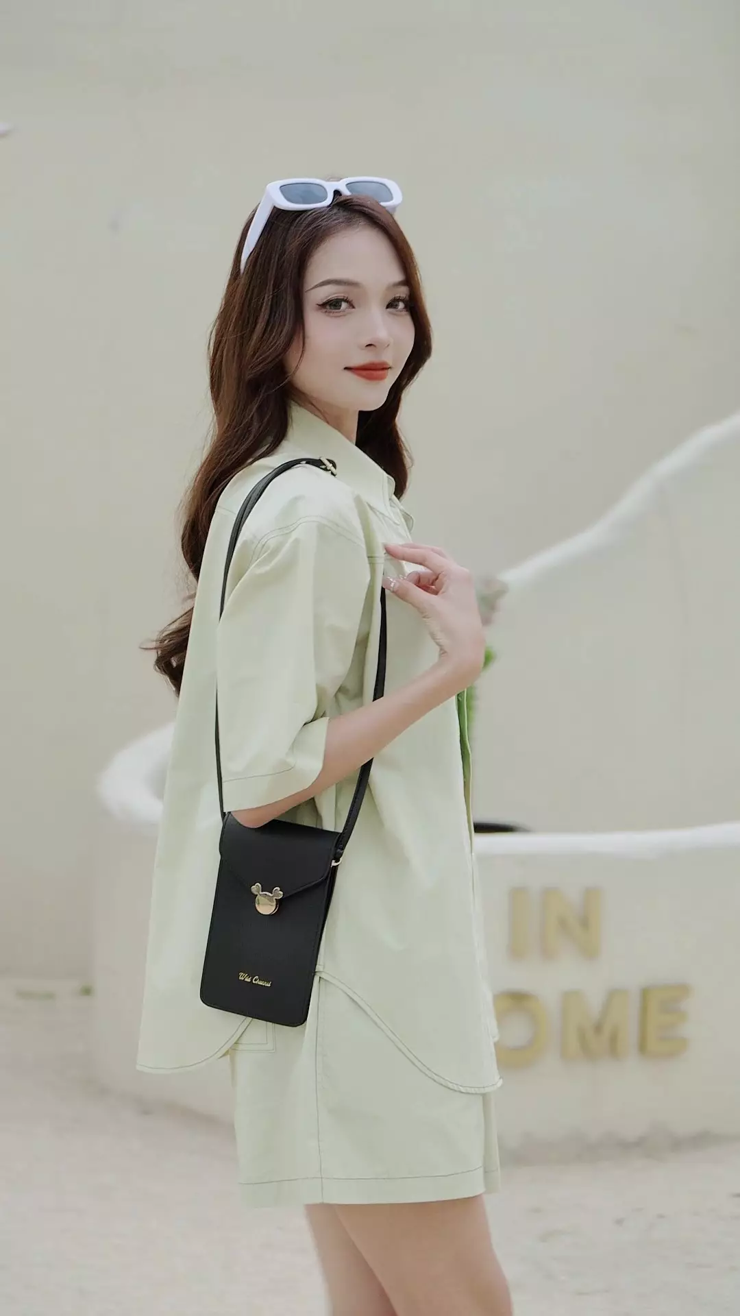 Women's Shoulder Sling Bag / Crossbody Bag - Black