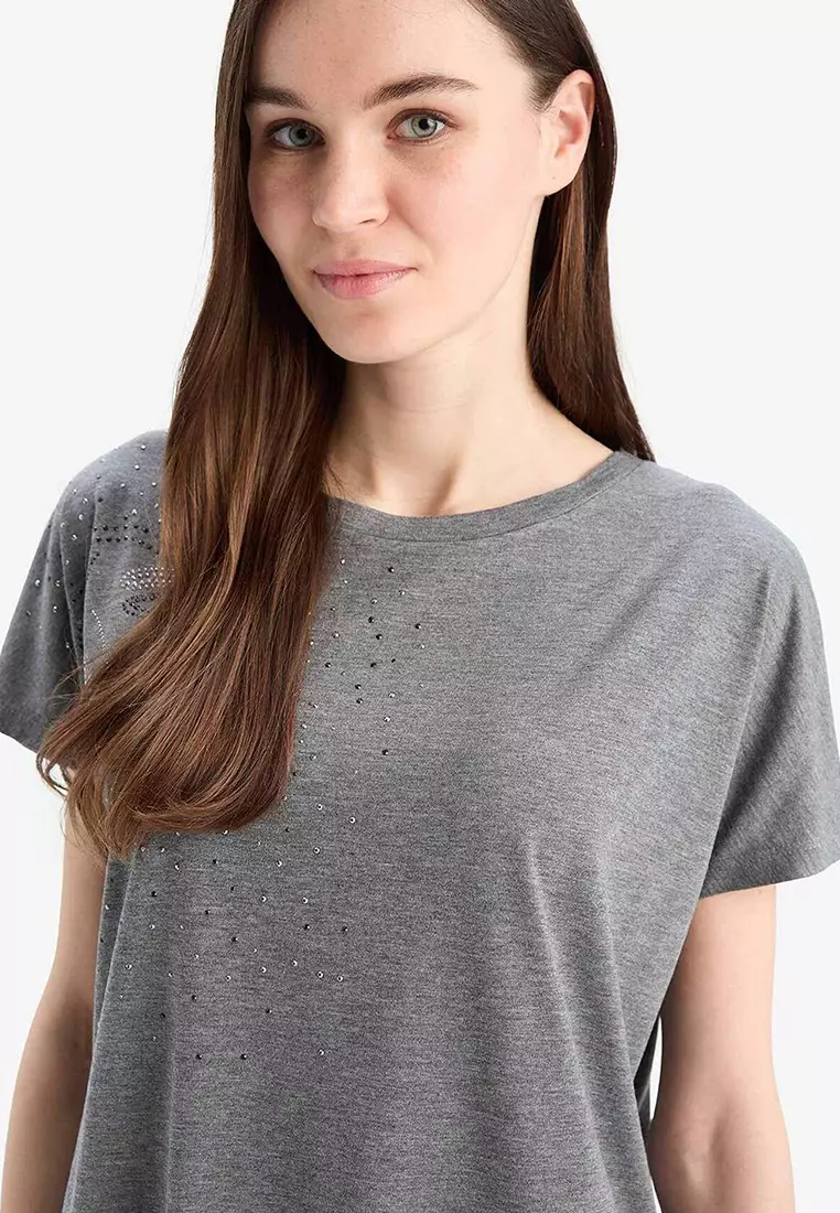 Basic T-Shirt