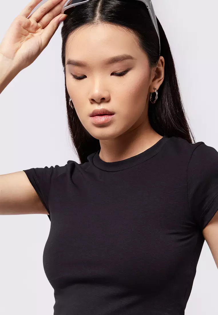 Fitted Short Sleeve Crop T-shirt