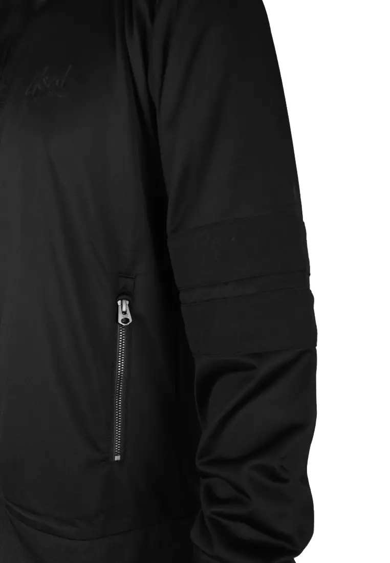 Used 1968 - Janson Jaket Light Pria Regular Fit