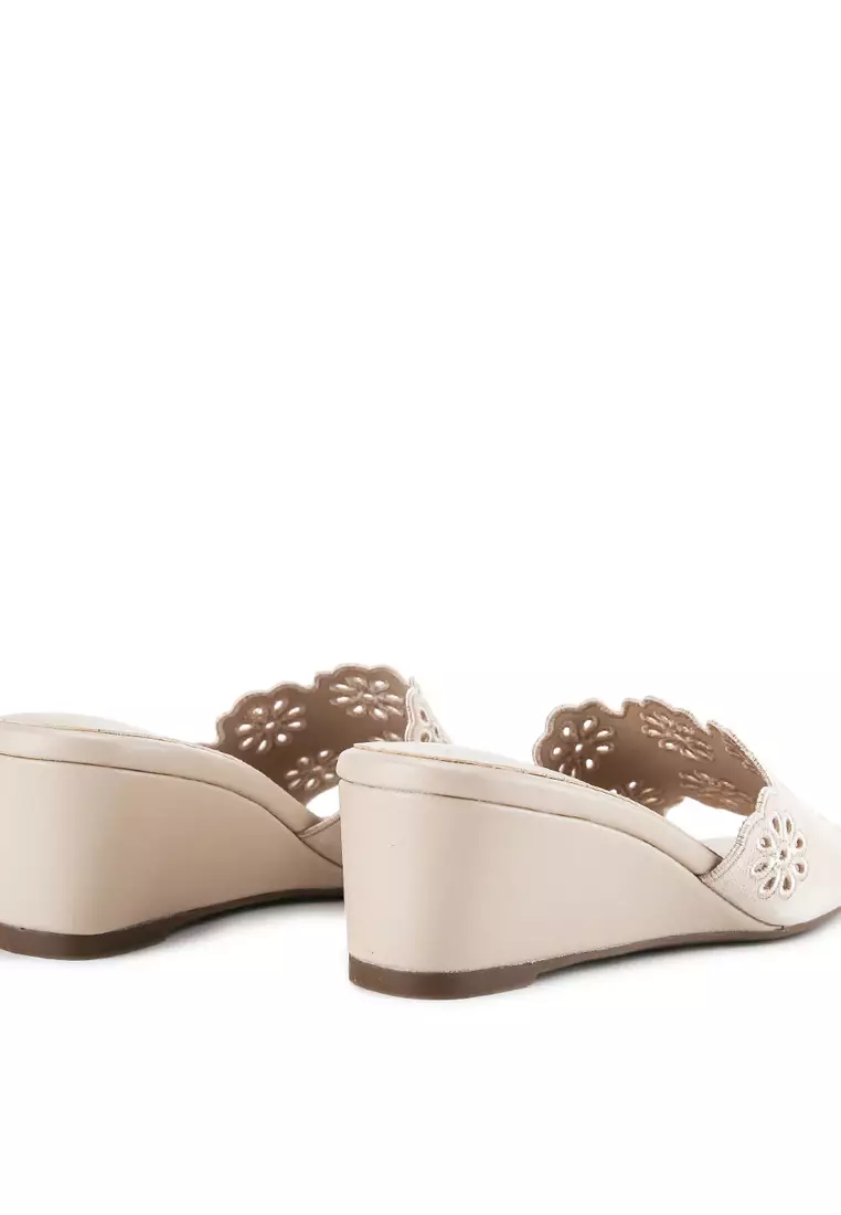 Marion Amber Slip On