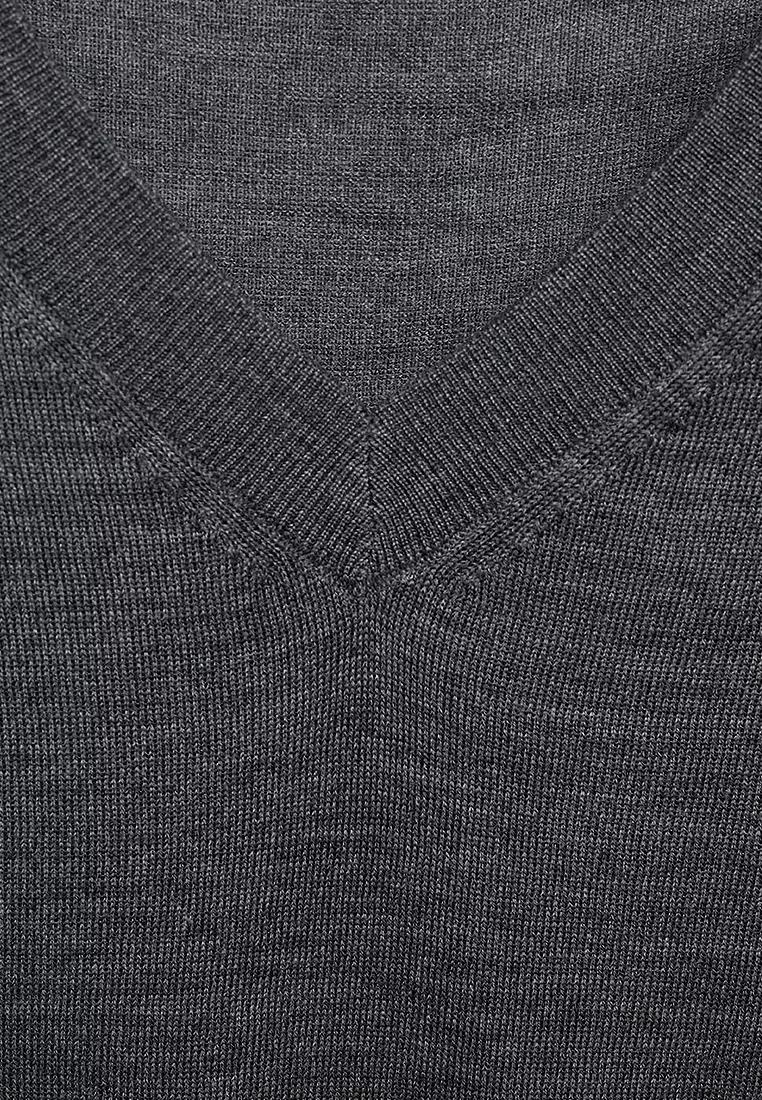 100% Wool V-Neck Sweater