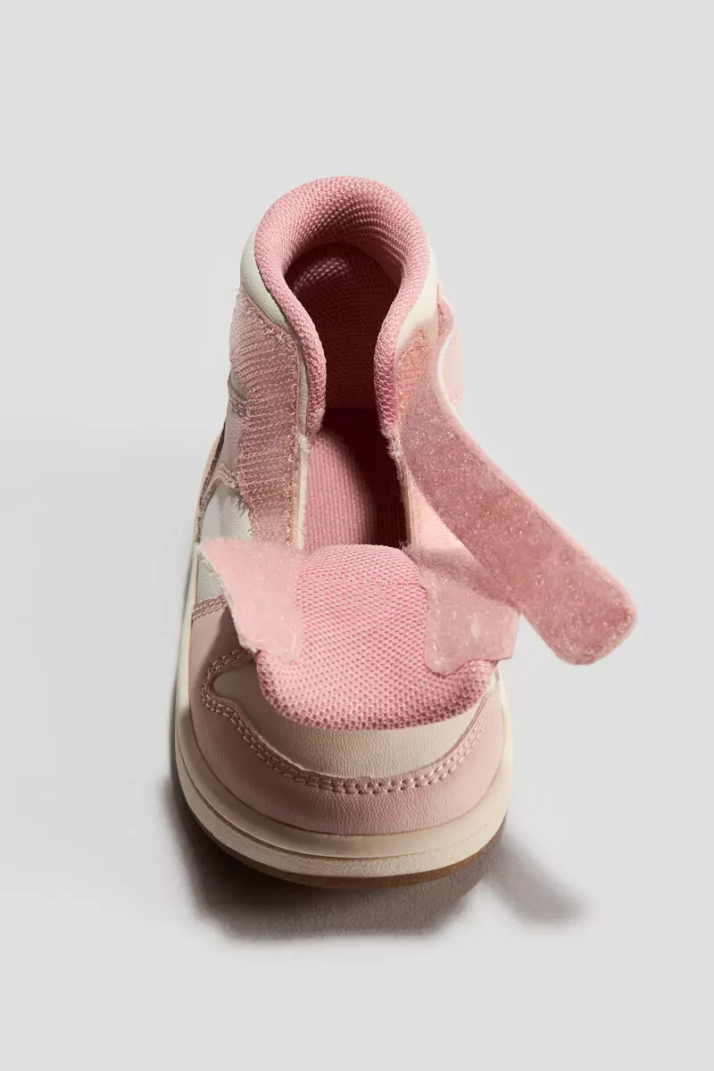 Open-front trainers