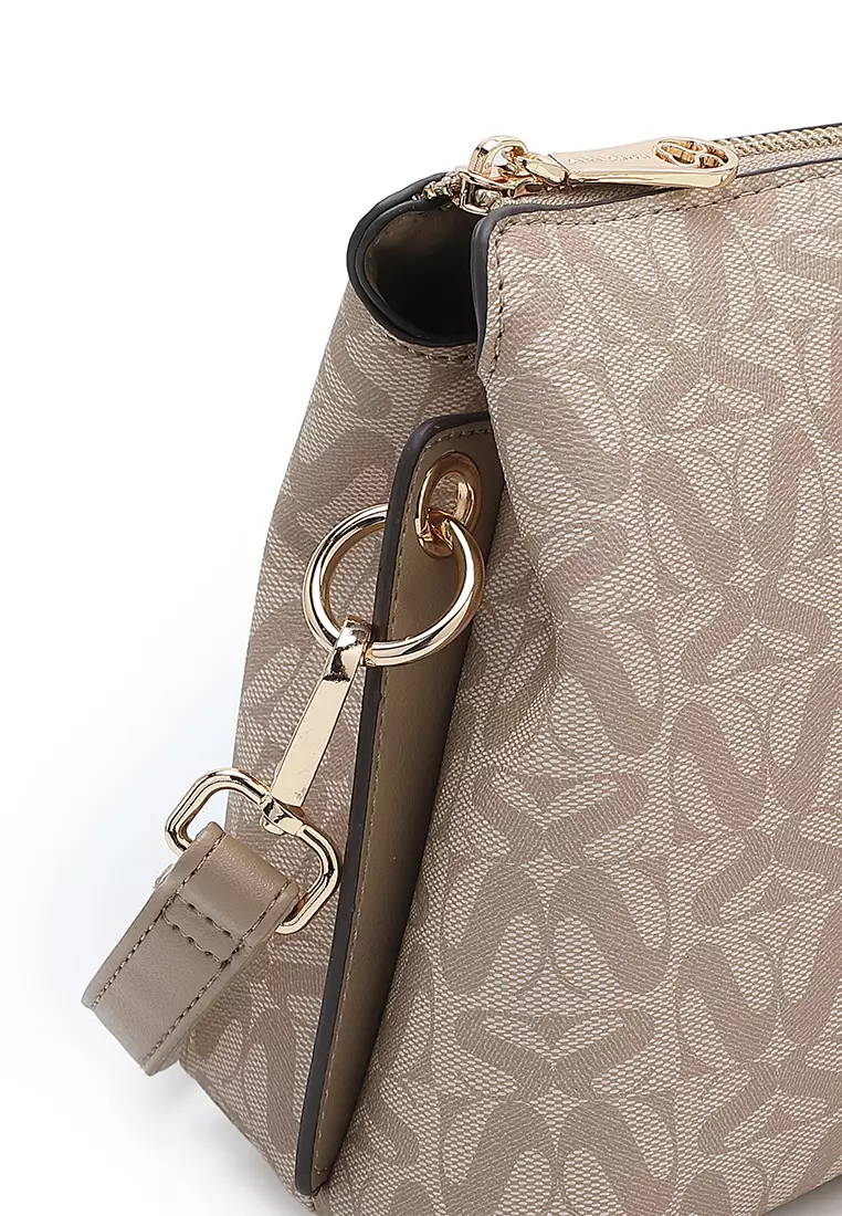 Women's Sling Bag / Crossbody Bag / Shoulder Bag (Tas Selempang Wanita / Tas Bahu Wanita) - Krem