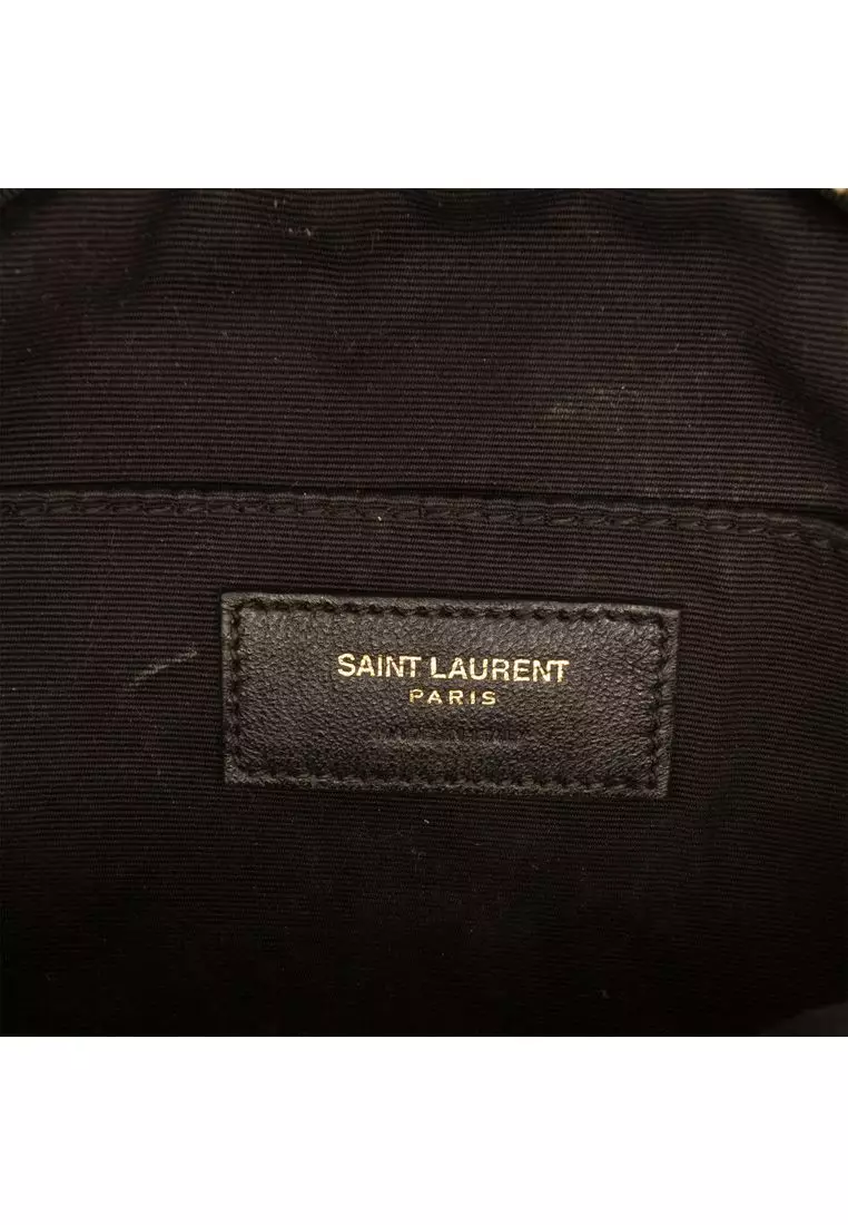 Pre-Loved Saint Laurent Grain De Poudre Chevron Round Vinyle Camera Bag