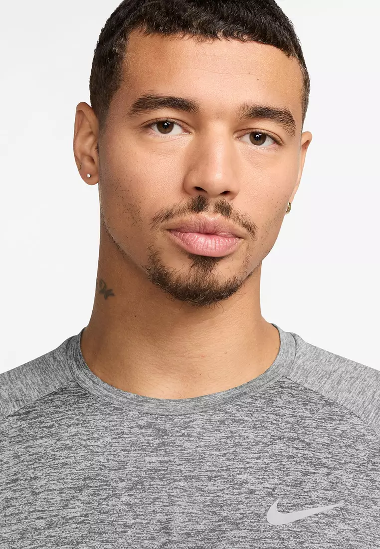 Stride Dri-FIT ADV Short-Sleeve Running Top