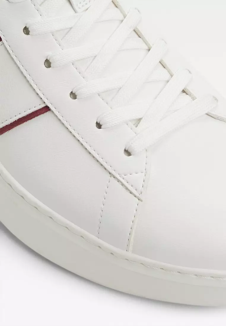 Paxon Low-Top Sneakers