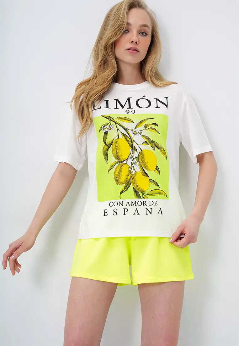 Women's Lemon Yellow Lemon Printed Cotton Basic T-Shirt And Shorts Pajama Set Pjm-X13903