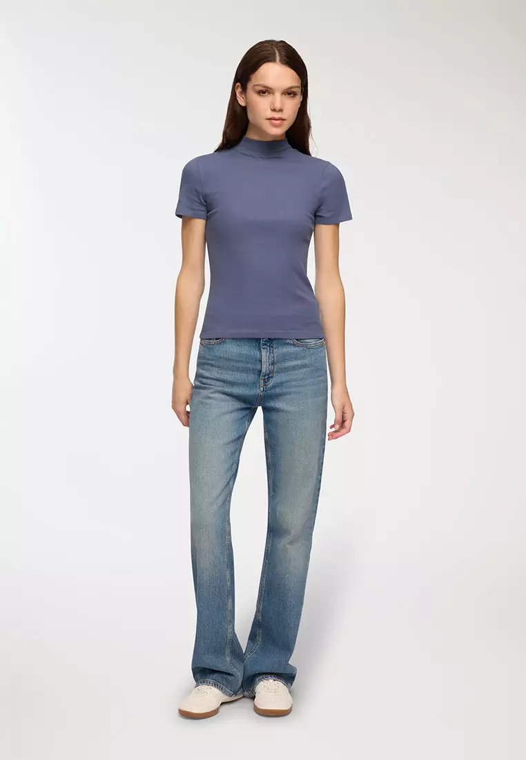 Woman Short-Sleeved T-Shirt