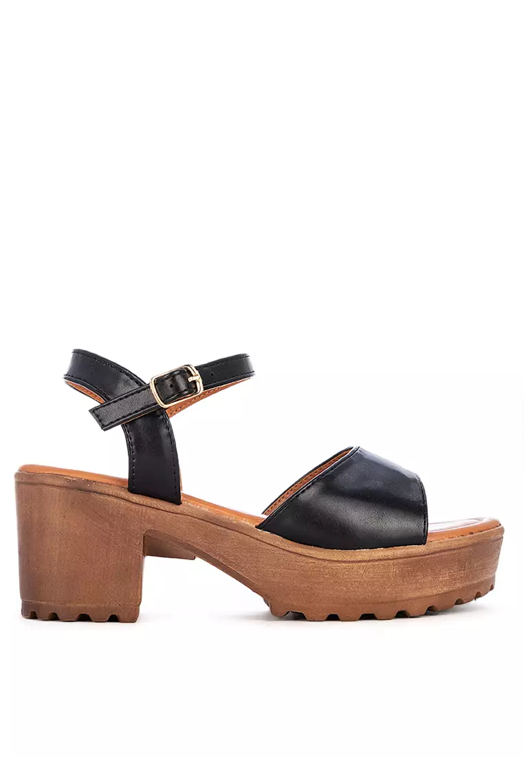 Discount on Mendreziwoman  shoes - SKU: Larissa  Sandals