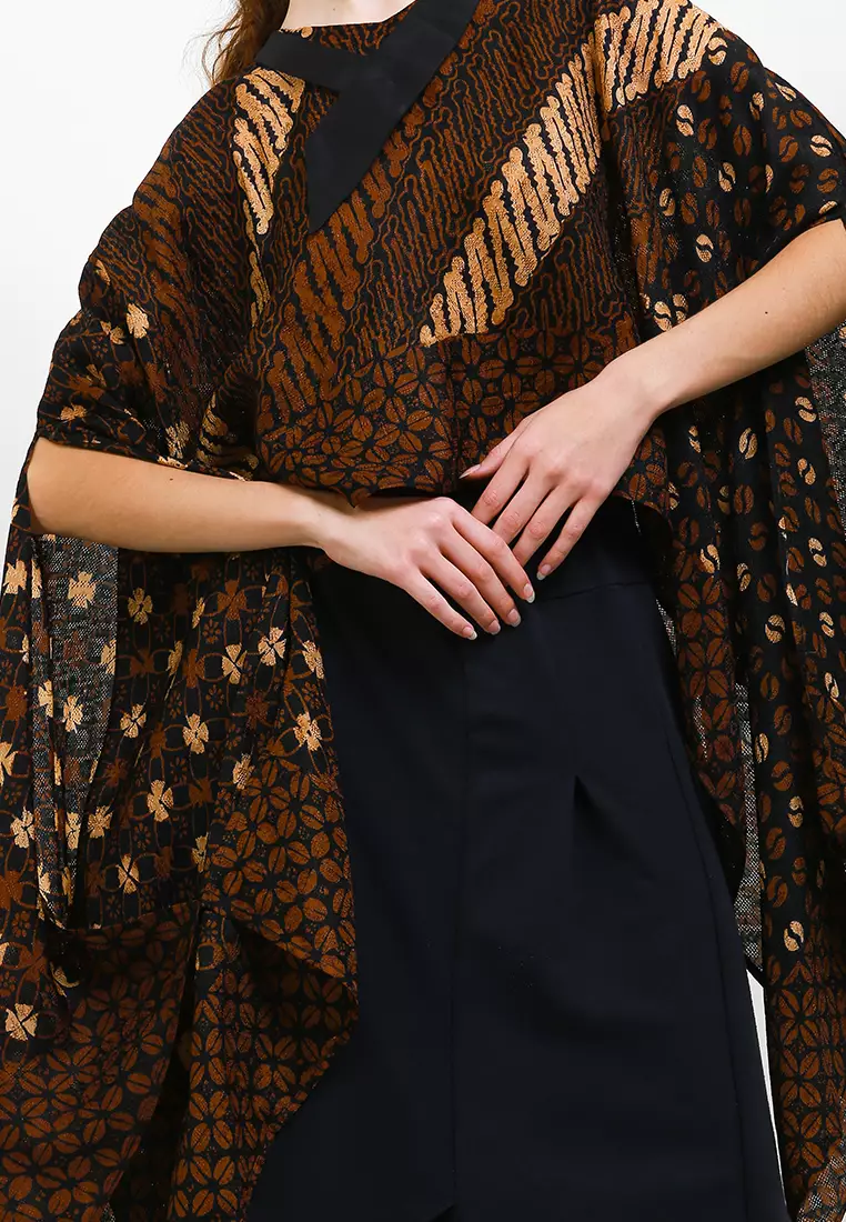 Blouse Crop Lowo Dasi Sleeve-Shawl