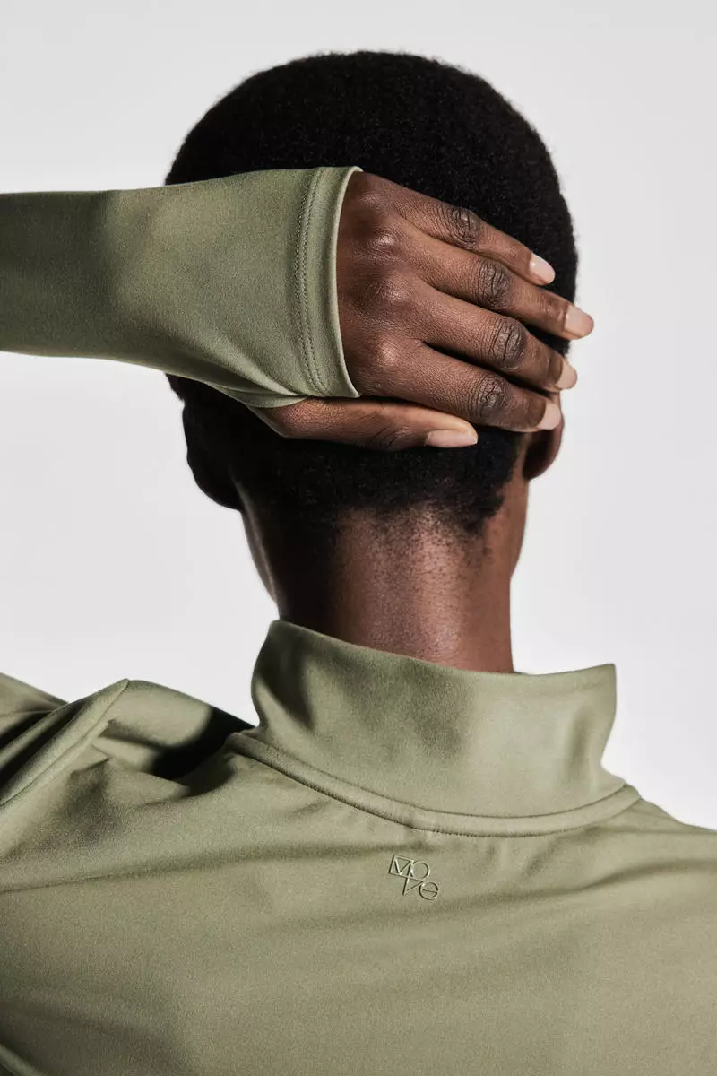 Zip-through sports jacket with SoftMove™