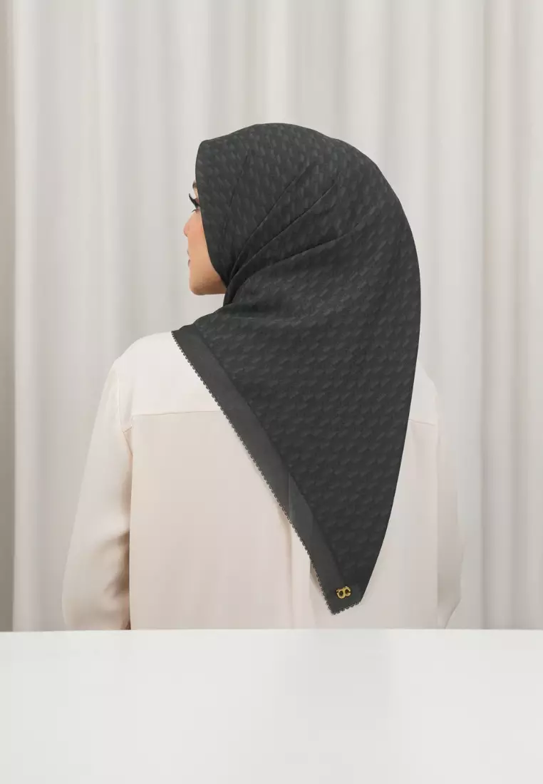 Leena Monogram Square - Jet Set